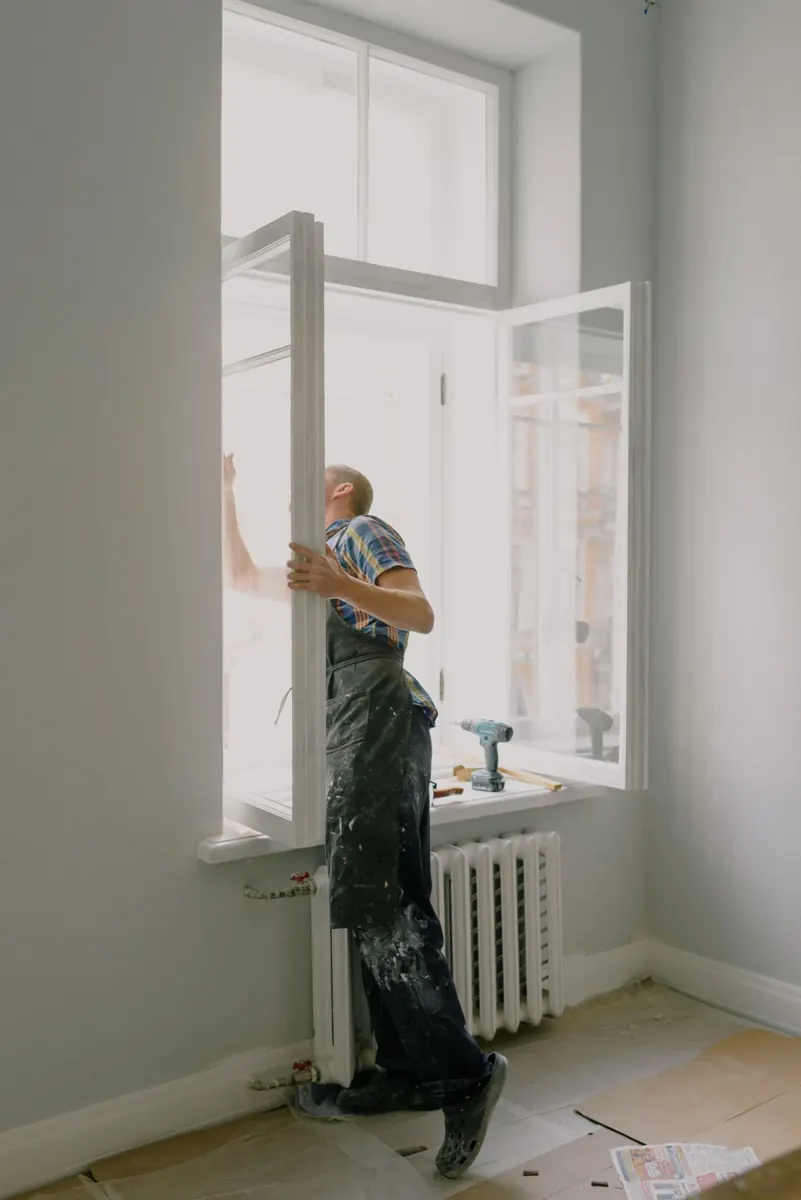 Instalación de una ventana en una vivienda